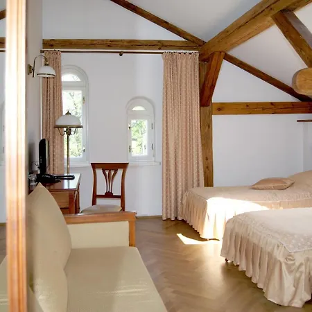 Feriested Palac