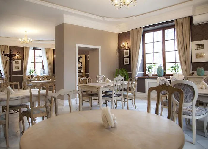 Pałac Ośrodek wypoczynkowy Łochów