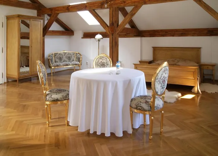 Pałac Ośrodek wypoczynkowy Łochów